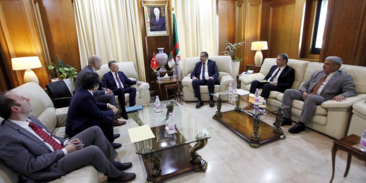 الطاقة والمناجم