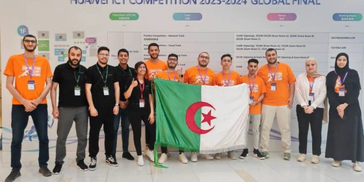 طلبة جزائريون يفتكون بالجائزة في مسابقة هواوي