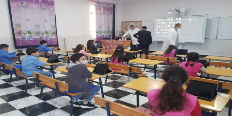 استعمال الالواح الالكترونية