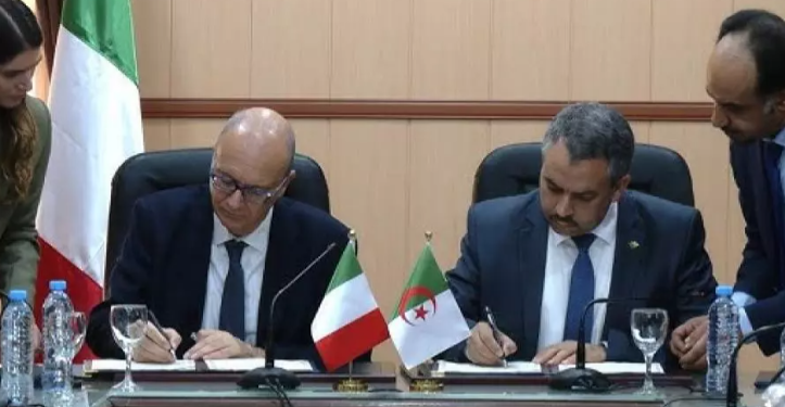 مذكرة تفاهم لتطوير تدريس اللغة الإيطالية