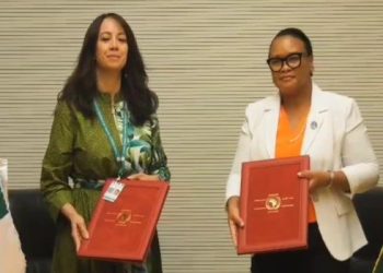 التوقيع على مذكرة