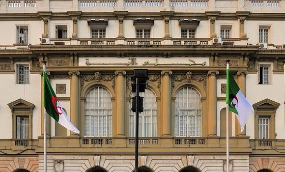 مجلس الأمة يعلن عن التعليق الفوري لعلاقاته مع مجلس الشيوخ الفرنسي