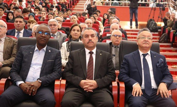 تربية: فتح خمس ثانويات جهوية متخصصة في الرياضيات