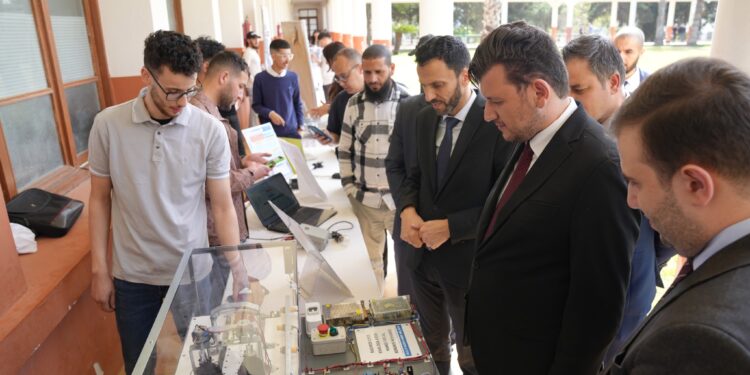 متربصي و خريجي قطاع التكوين المهني