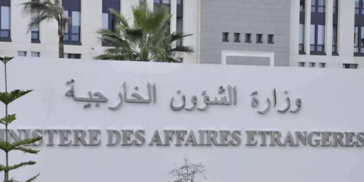 الجزائر تطالب بترحيل فوري لجميع الموظفين الفرنسيين الذين تم تعيينهم في ظروف مخالفة للإجراءات المعمول بها