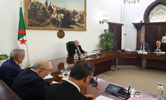 رئيس الجمهورية