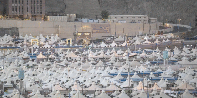 موقع المخيمات