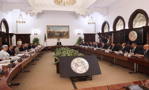 رئيس الجمهورية