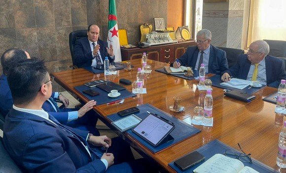 تصنيع السيارات