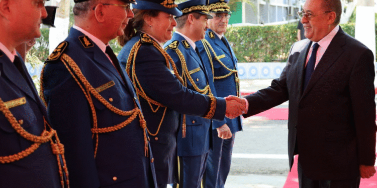 وزير الداخلية