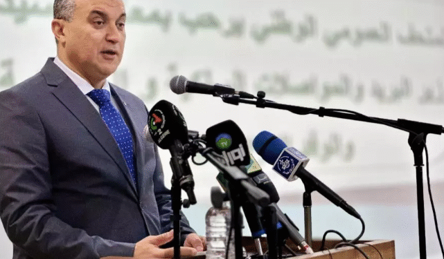 وزير البريد