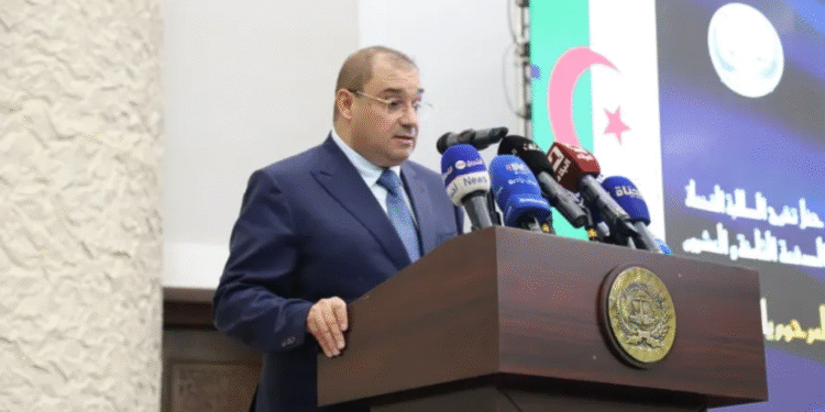 بوجمعة يدعو القضاة إلى التسلح بالمعرفة القانونية والتحلي بأخلاقيات المهنة والحكمة