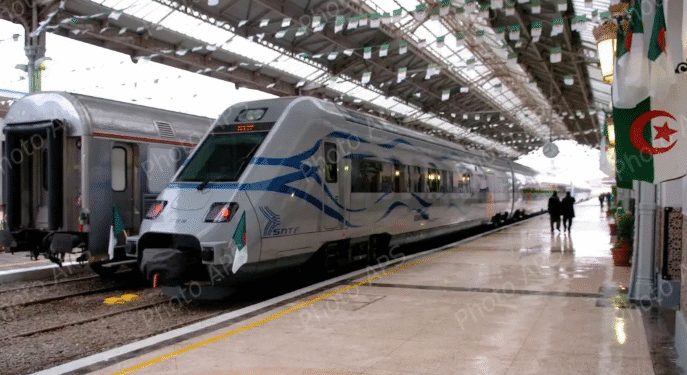 خدمة الحجز عبر الانترنت