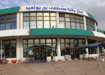 مطار مصطفى بن بولعيد الدولي بباتنة،انطلقت أمس الأحد، أولى الرحلات الجوية المباشرة نحو مطار جدة بالمملكة العربية السعودية، للخطوط الجوية السعودية.