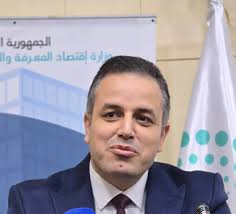 كشف المدير العام للوكالة الوطنية لدعم وتنمية المقاولاتية، بلال عشاشة، أن الوكالة قامت بتكوين نحو 30 ألف مكوَّن، كما رافقت ومولت إنشاء 6500 مؤسسة مصغرة منذ قرار إعادة إطلاق نشاطها قبل سنة. وأكد في هذا السياق أن الوكالة تضطلع بدور محوري في تدعيم نسيج المؤسسات المصغرة، التي تمثل حاليًا 97 بالمائة من إجمالي المؤسسات الاقتصادية في الجزائر، والمقدَّر عددها بحوالي 1.3 مليون مؤسسة.