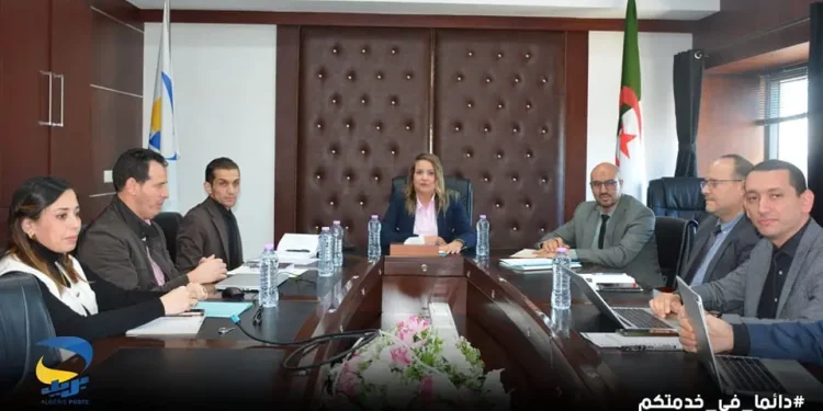 ترأست المديرة العامة لـ"بريد الجزائر"، شيراز بشيري، أمس الجمعة، اجتماعا عبر تقنية التحاضر المرئي عن بعد، خصص لإطلاق مشروع إعادة هيكلة هذه المؤسسة لسنة 2026 ، حيث ضم مديري الوحدات البريدية لمختلف ولايات الوطن، ، حسب ما أورده، بيان للمؤسسة.