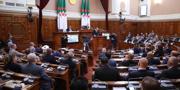 قانون تجريم الاستعمار