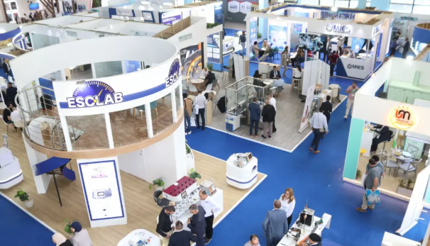 الصالون الدولي للصناعة الصيدلانية في شمال إفريقيا