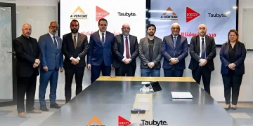 إطار شراكة إستراتيجية تم التوقيع عليها بين كل من "ألجيريا فنتشر" ومتعامل النقال"جازي" والمؤسسة الناشئة "توبايت"، أطلق المسرع العمومي "ألجيريا فنتشر"، يوم الخميس، منصة للحوسبة السحابية لفائدة مطوري البرمجيات موطنة في الجزائر وتدمج الذكاء الاصطناعي، تحت اسم"أفنتشركلاودز"  ، حسبما أفاد به بيان للمسرع العمومي