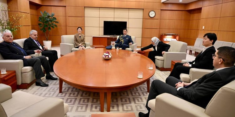 عطاف