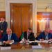 وزير الداخلية  يعقد جلسة عمل مع نظيره الإيطالي بروما