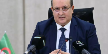 غريب