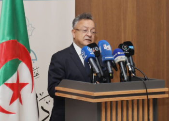 انتقاء937 مشروعًا جامعيًا